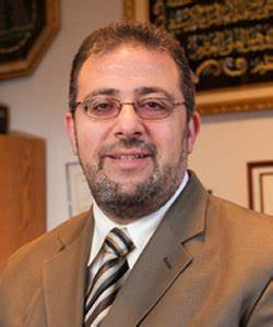 Yahya Hendi Yahya Hendi