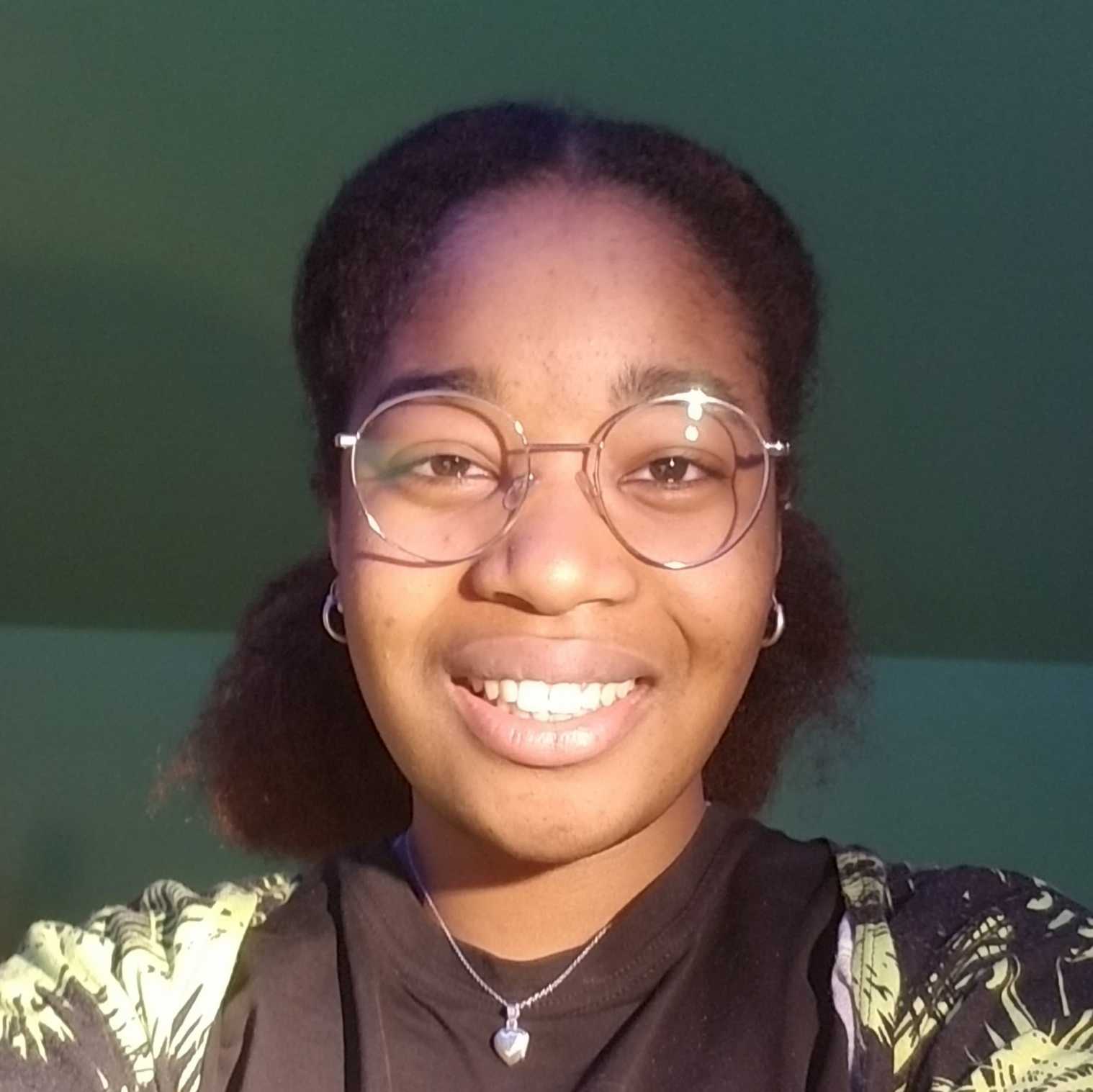 Marthe-Sarah Knambou-Tchunkuo Marthe-Sarah Knambou-Tchunkuo