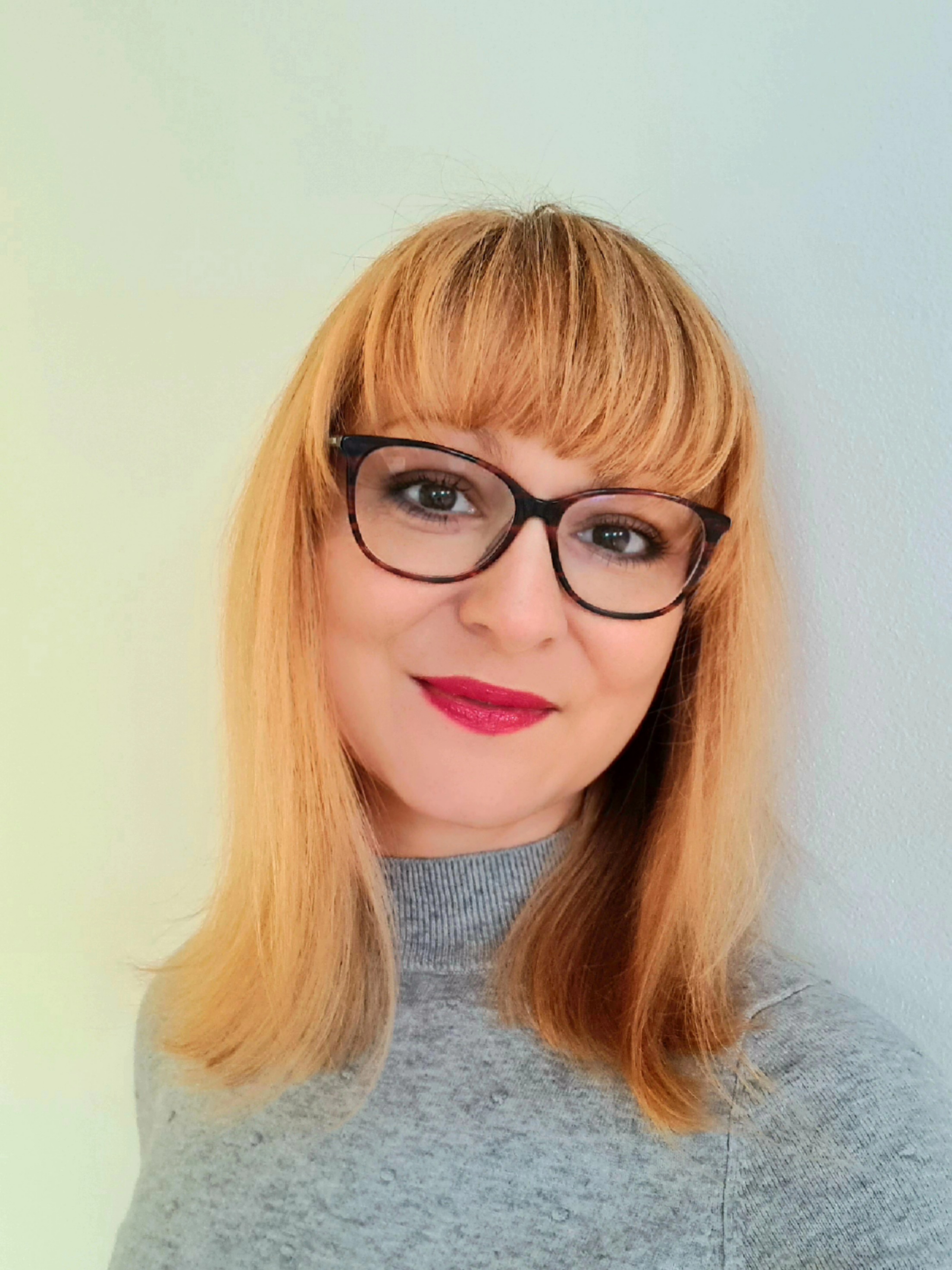 Jana Valkova Jana Valkova