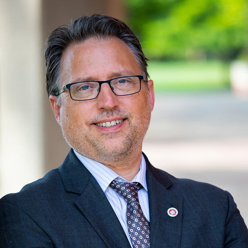 Dr. Christopher Sindt Dr. Christopher Sindt