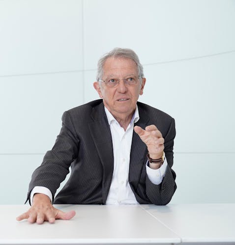Sir David King