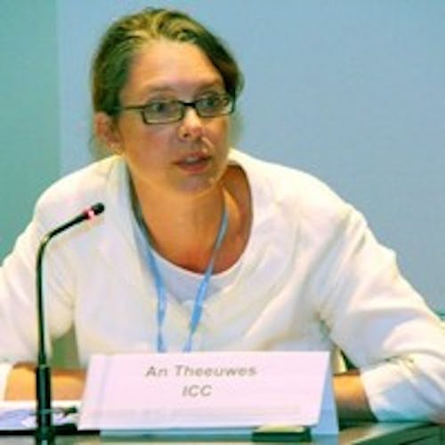 Anna Theeuwes
